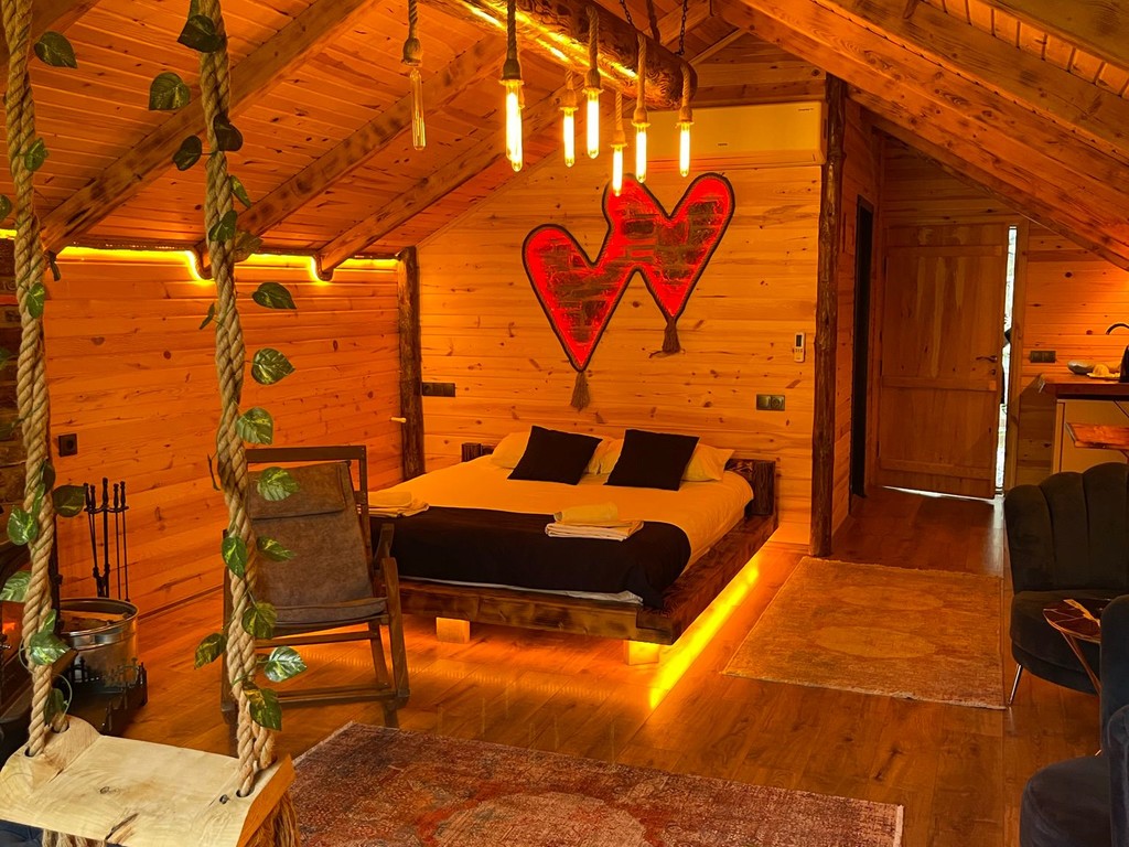 Jakuzili ve Türk Hamamlı Bungalovlar | Balayı & Aile Konseptli