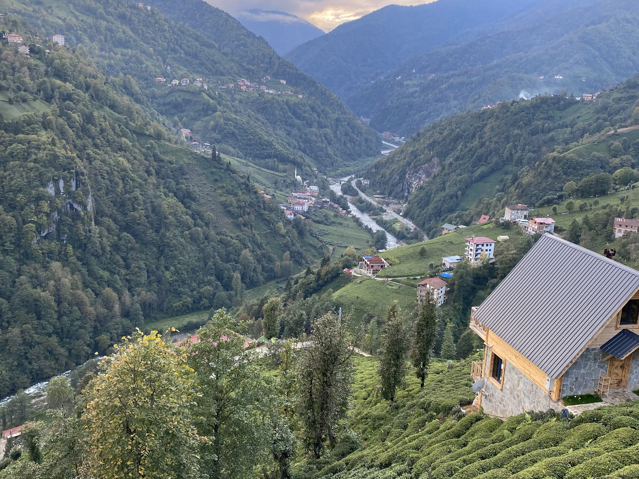 Çamlıhemşin Jakuzili ve Manzaralı Balayı Oteli