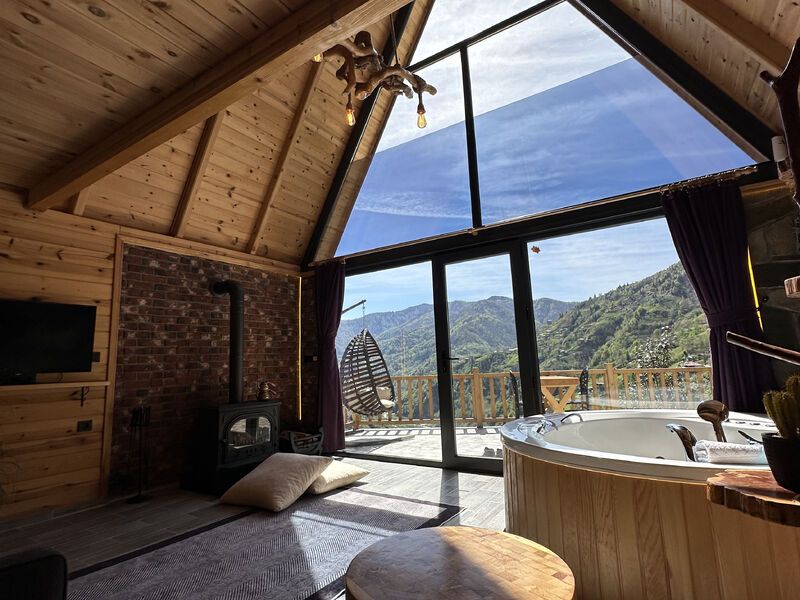 Vadi View Dubleks Jakuzili Bungalov